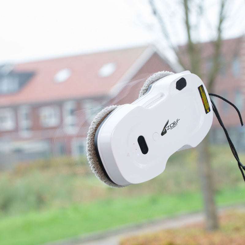 robot raamwasser Zoef Evert met automatische waterspray voor schoonmaken van ramen en vlakke oppervlaktes
