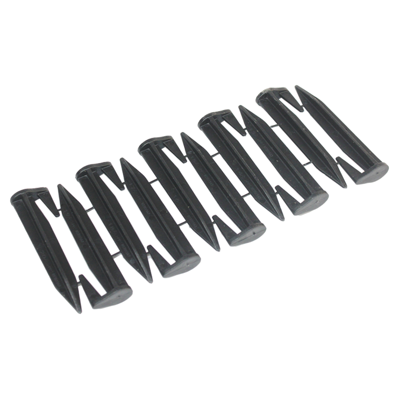 Boundary wire pegs for Zoef Robot